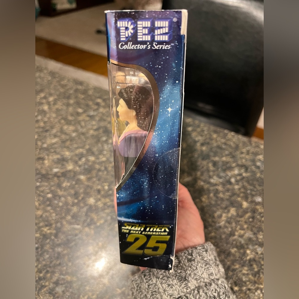 New in Original Box Pez, Star Trek The Next Generation Collectible Set No. 48925 - Picture 8 of 10